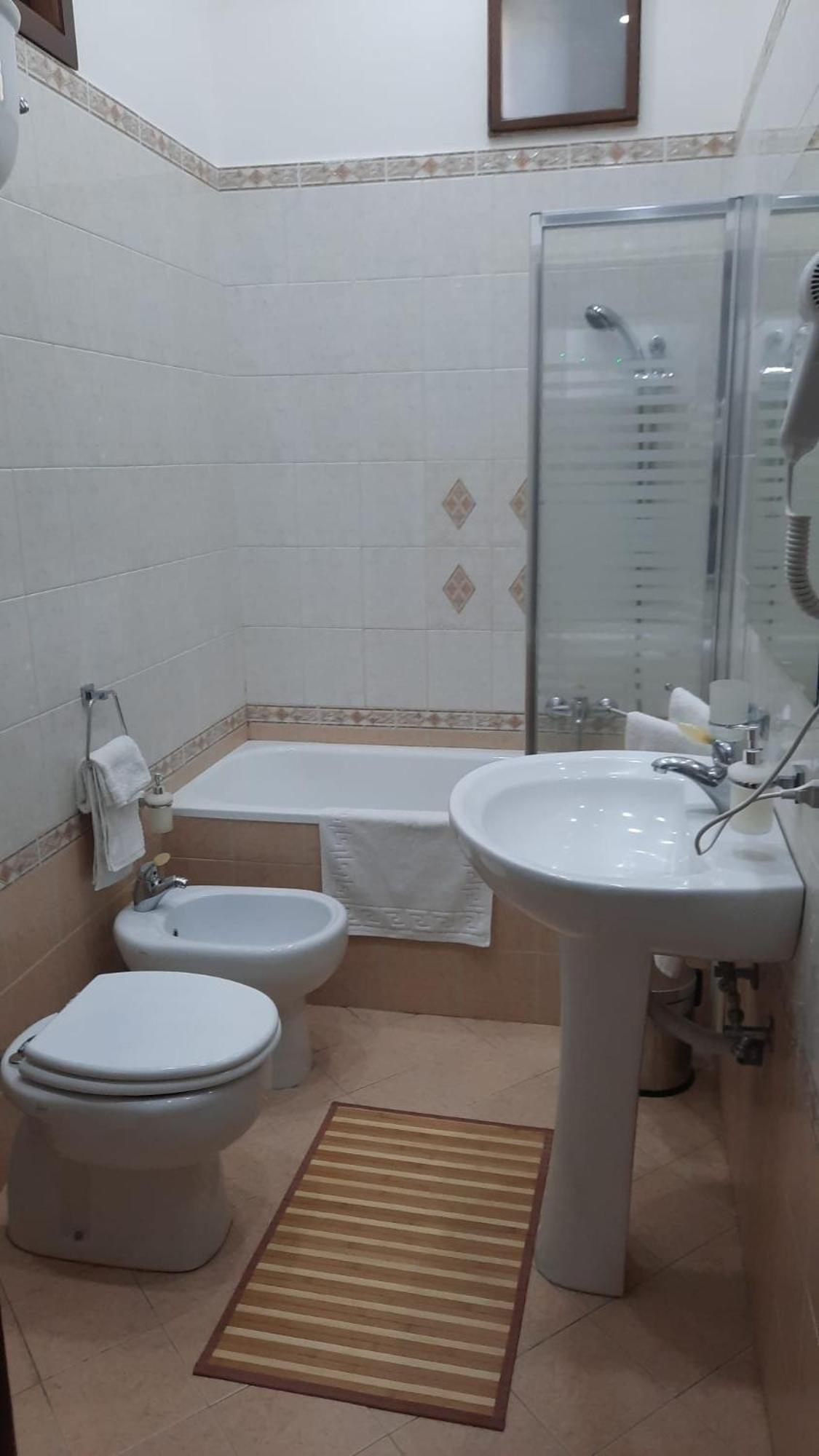 Appartement White 2 San Gregorio 14 Napels